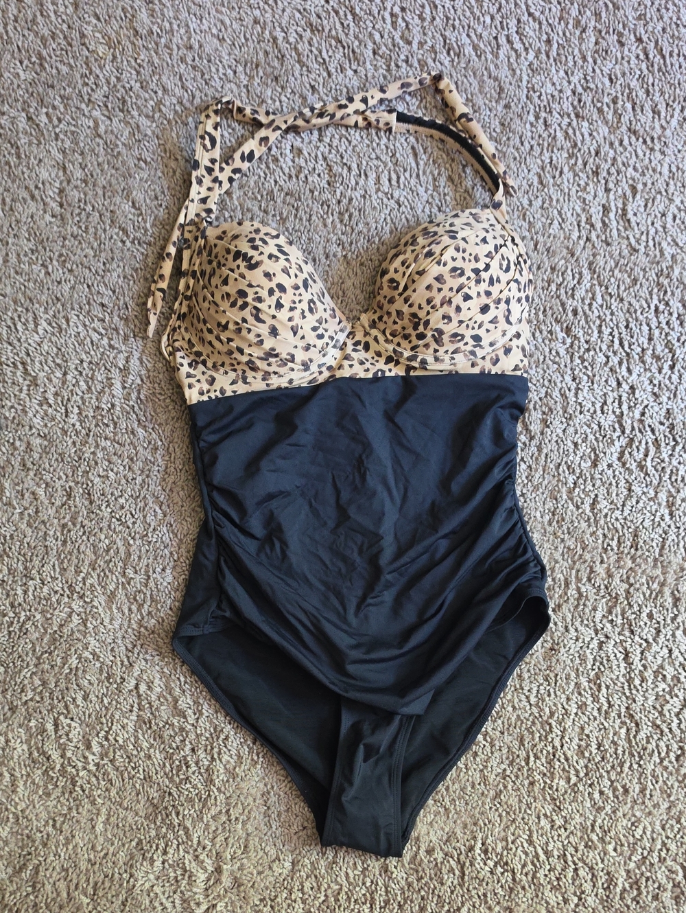 Cupshe Leopard Print Top with Black One-Piece Bathing Suit Large
